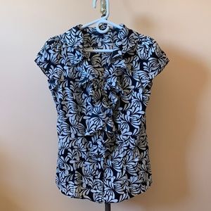 Patterned Short Sleeve With A Ruffled Collar